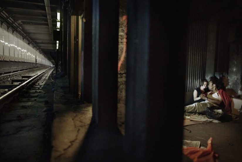 Family relationships of homeless people from the New York subway