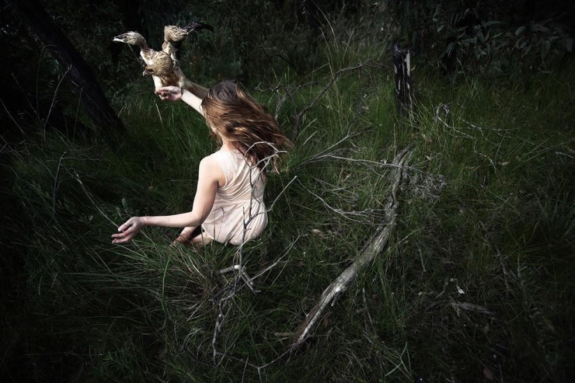 Fantasías de niña en el bosque salvaje Fantasías de niña en el bosque salvaje