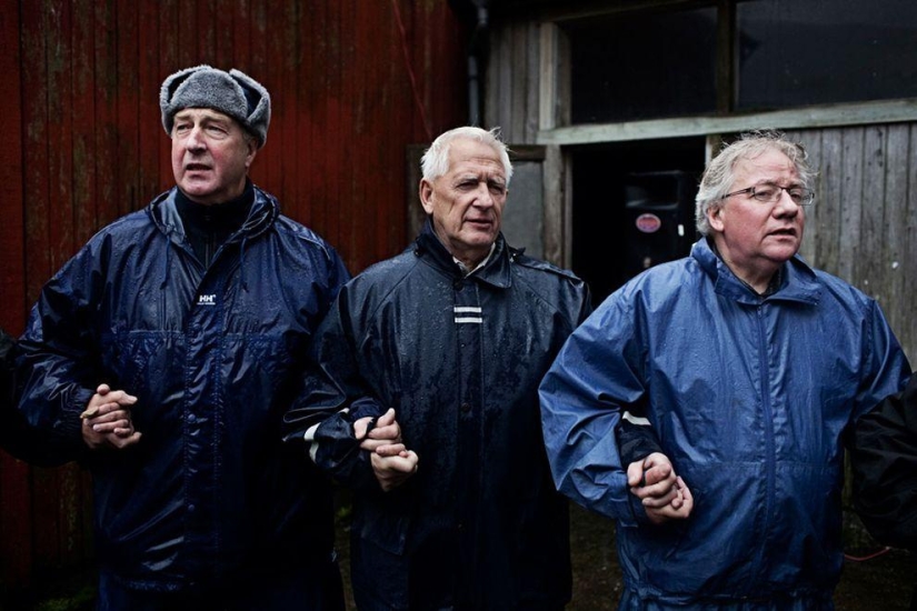 Faroe Islander tries to justify cruelty of whale killing