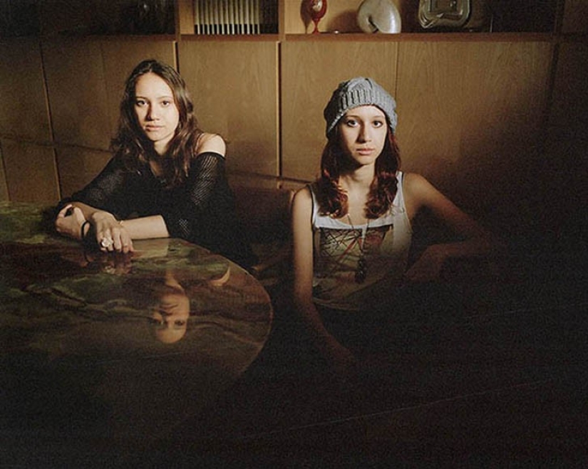 Fascinating portraits of twins