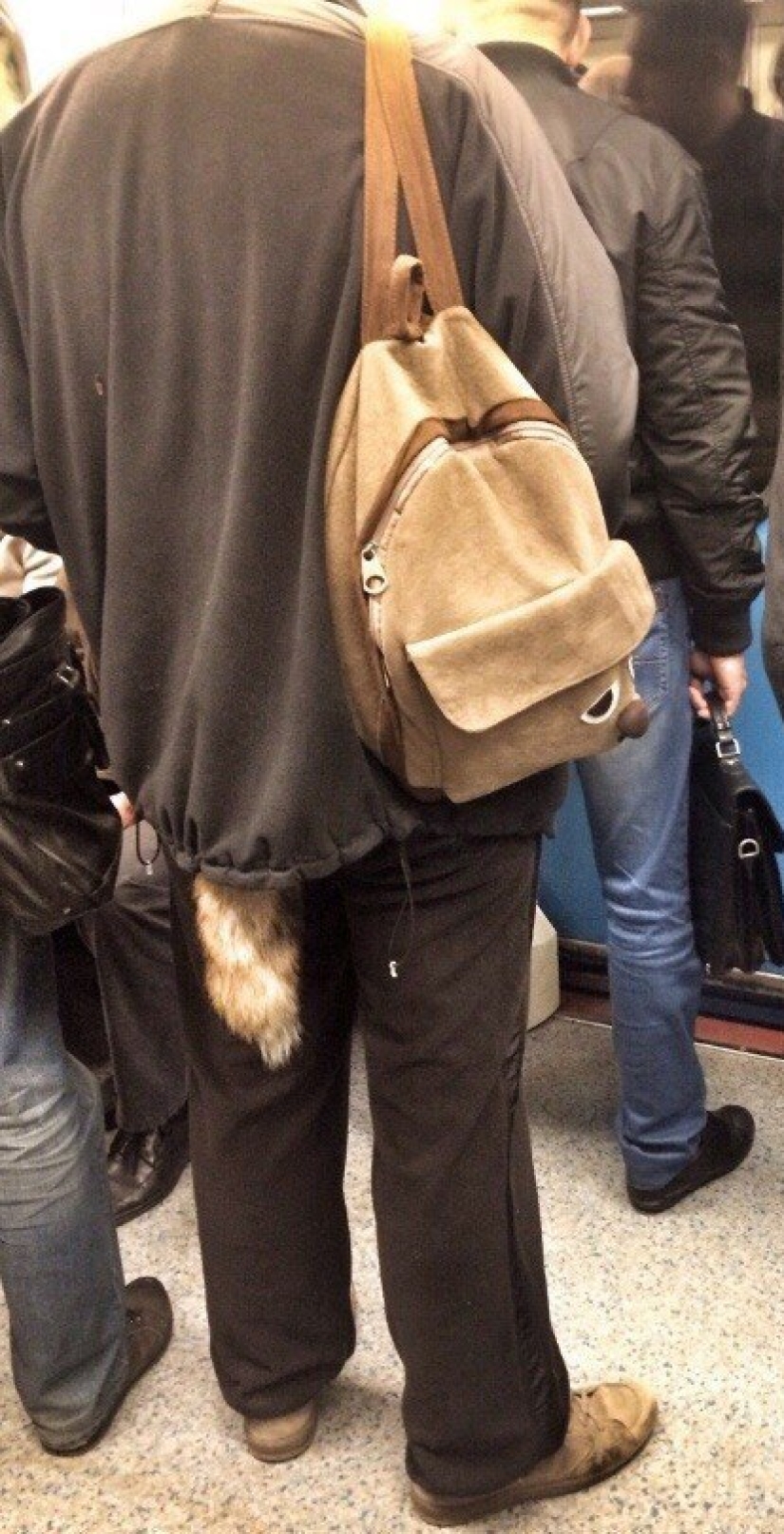 Fashionable people of the Moscow metro