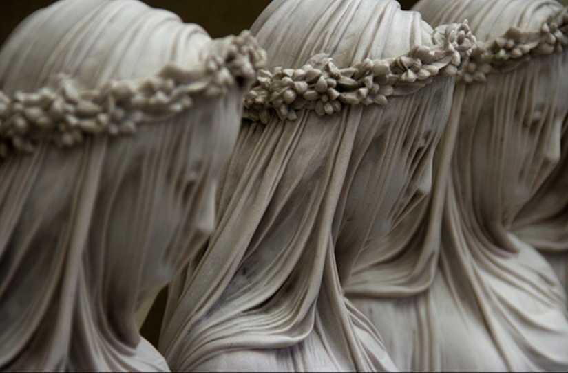Female beauty, which is frozen in marble. How ancient sculptors saw female beauty