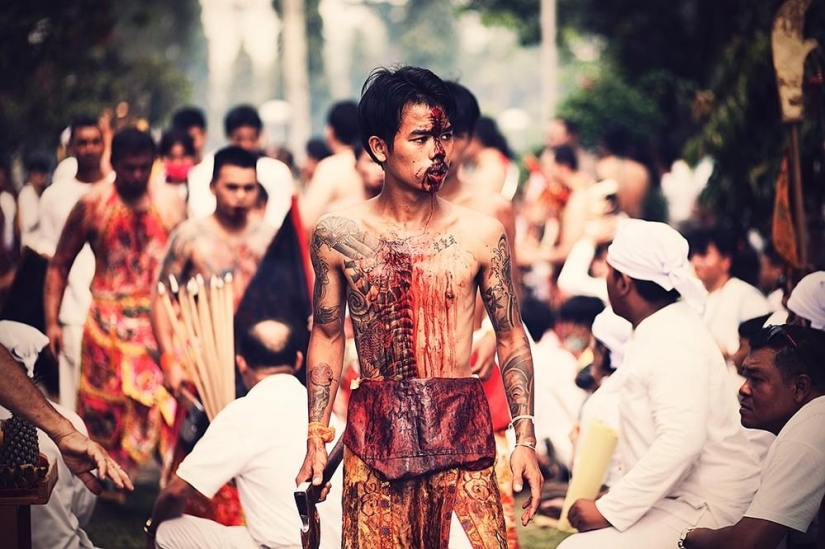 Festival Vegetariano Sangriento en Tailandia