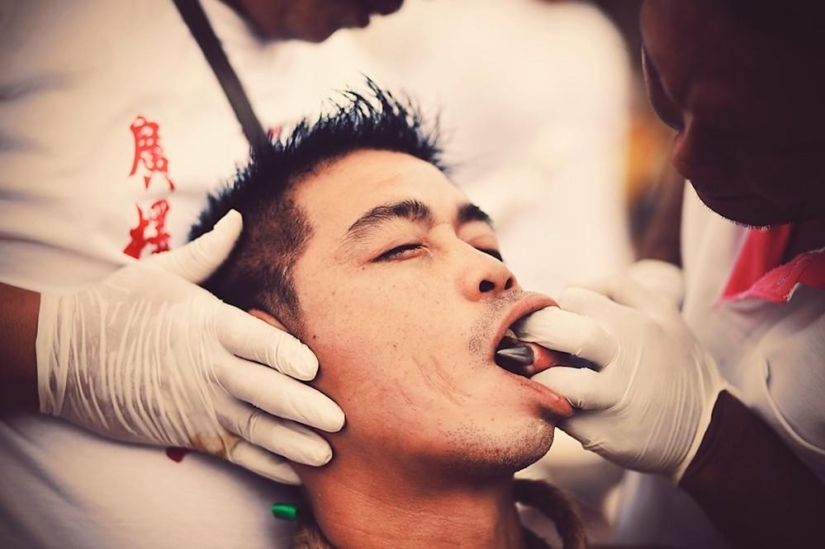 Festival Vegetariano Sangriento en Tailandia