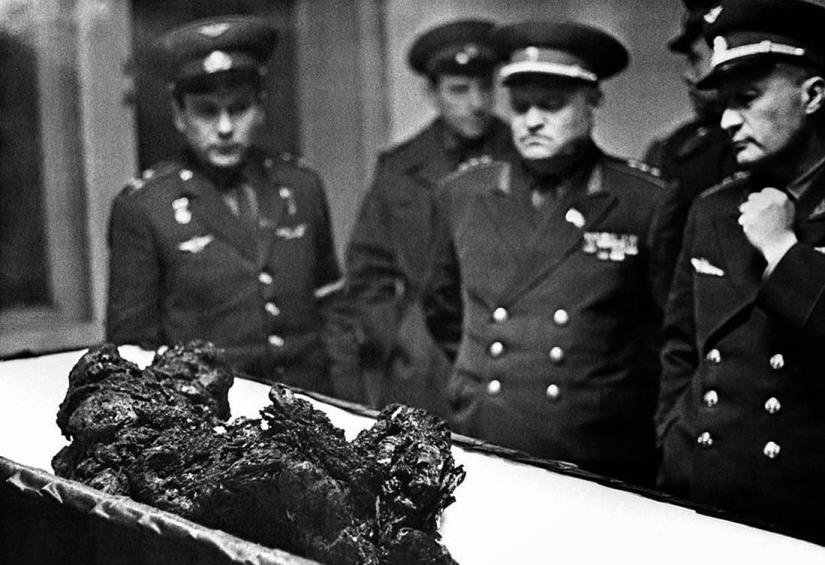 Few have seen these rare historical photographs
