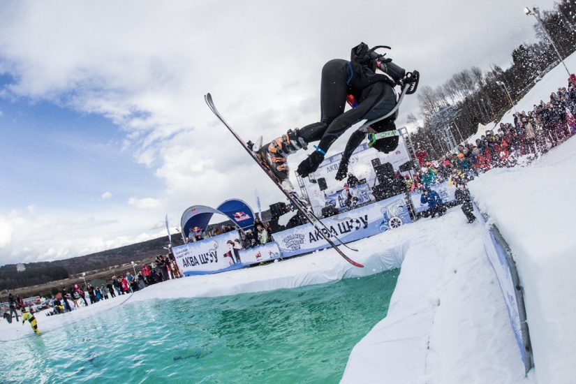 Fiesta fuerte en Snezhny: la carrera de snowboard más creativa de Rusia