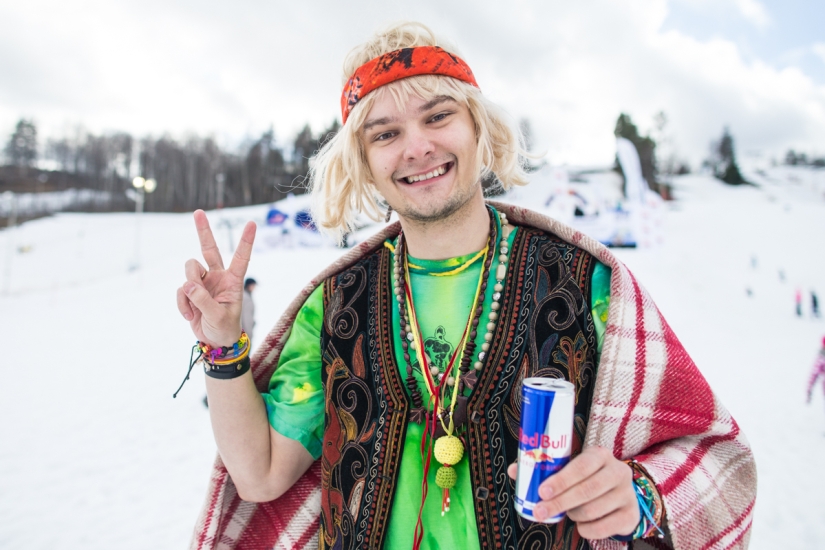 Fiesta fuerte en Snezhny: la carrera de snowboard más creativa de Rusia