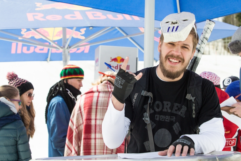 Fiesta fuerte en Snezhny: la carrera de snowboard más creativa de Rusia