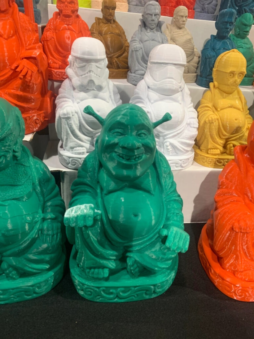 Filipina prayed to the Shrek figurine for four years, considering him a Buddha Filipina prayed to the Shrek figurine for four years, considering him a Buddha