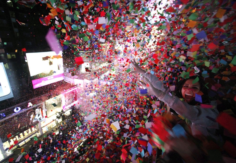 Fireworks, beaches and champagne - how the world met the new year 2014