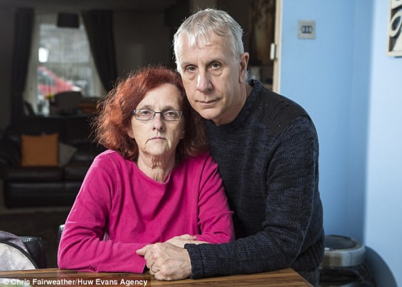 For some reason, the couple convinced their loved ones to quit their jobs, promising to share an inheritance that she did not have