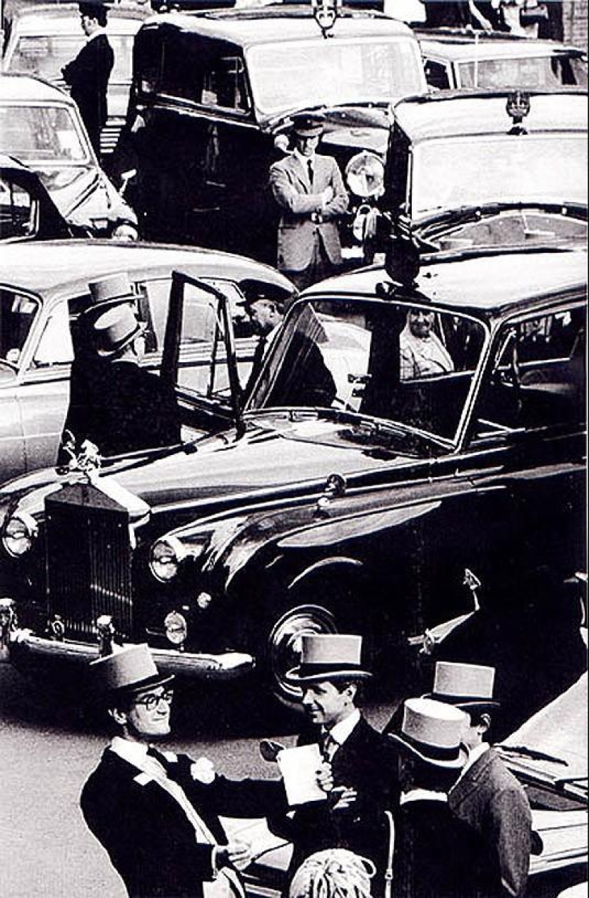 Foto de la rara edición de Ian Berry &quot;The English&quot;