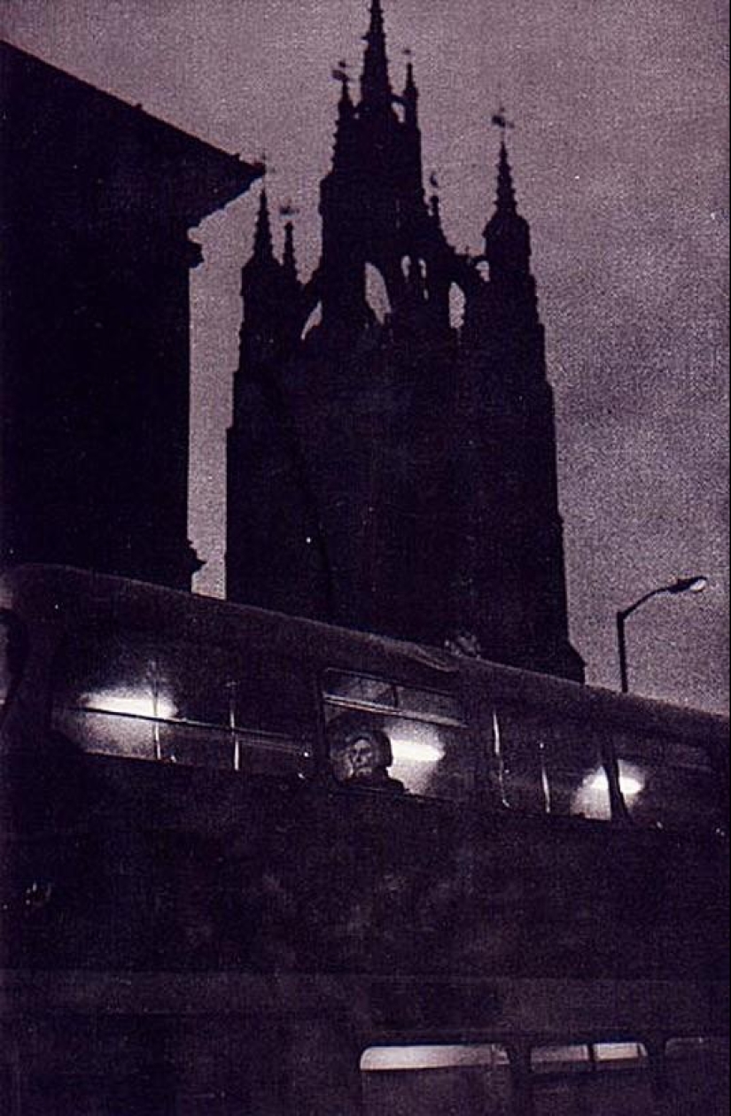 Foto de la rara edición de Ian Berry &quot;The English&quot;