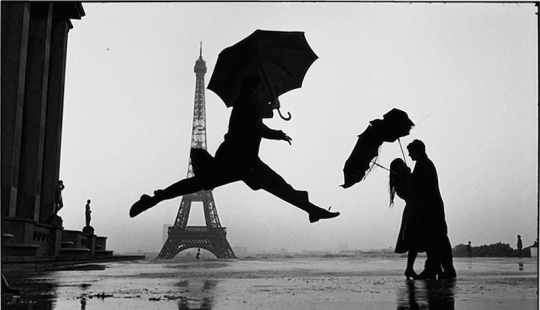 Fotos cálidas y divertidas de Elliot Erwitt