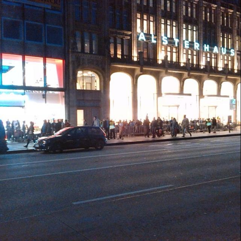 Fotos de colas para iPhone 6 en todo el mundo