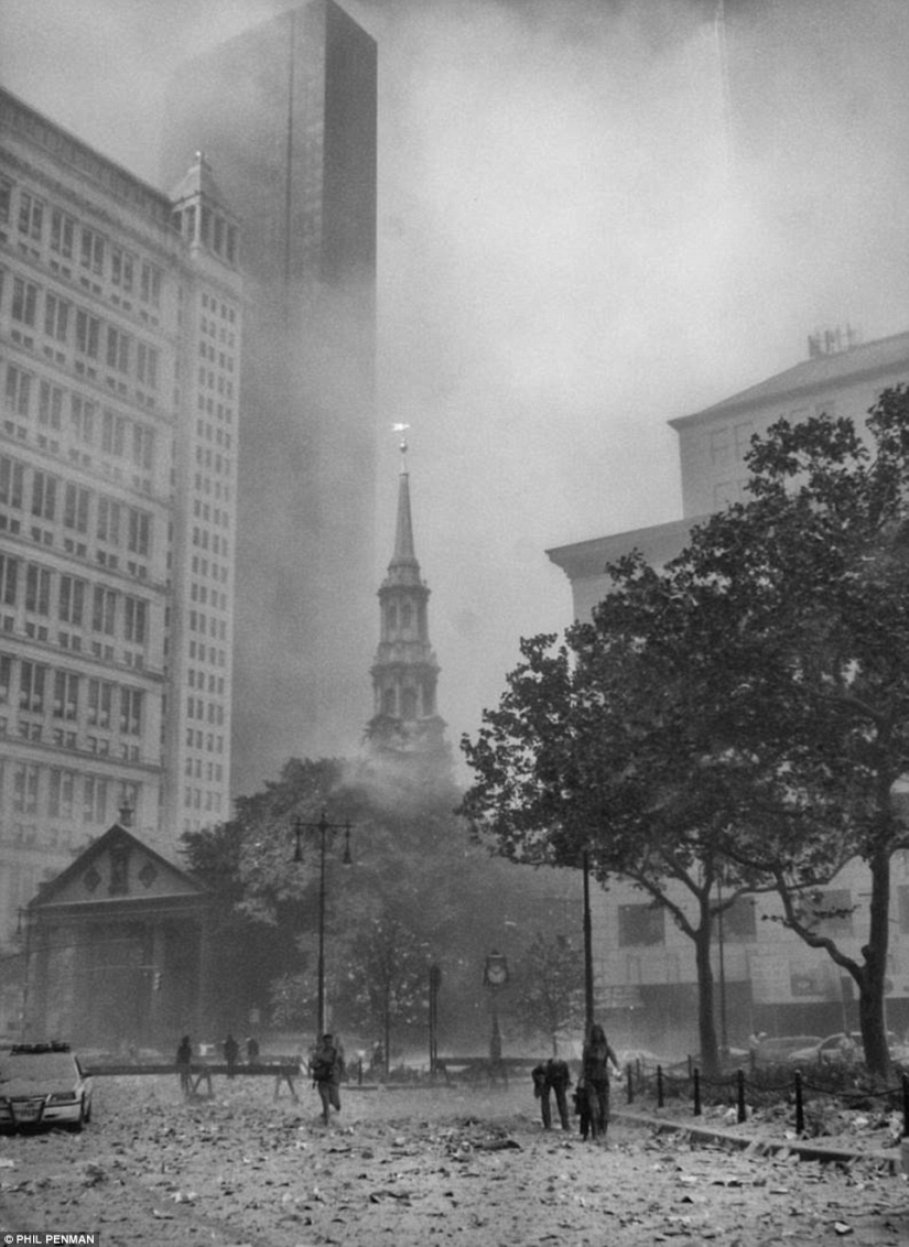 Fotos del británico Phil Penman, quien estuvo en la escena del ataque terrorista del 9/11