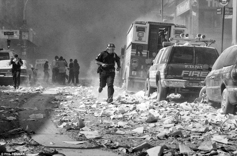 Fotos del británico Phil Penman, quien estuvo en la escena del ataque terrorista del 9/11