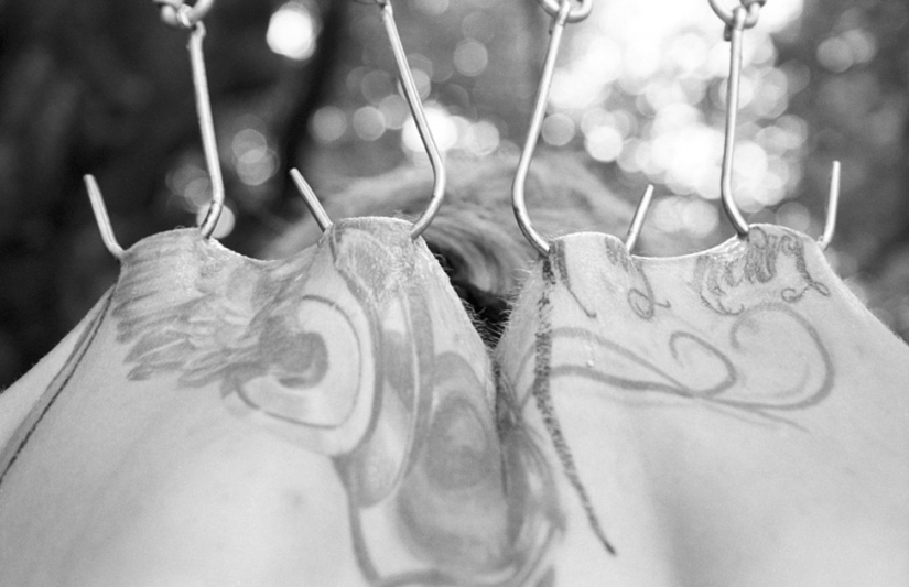 Fotos impactantes: En ganchos Fotos impactantes: En ganchos