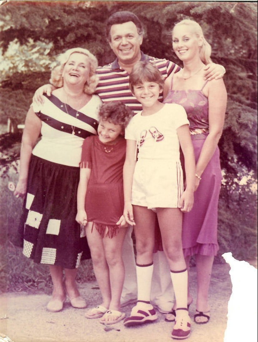 Fotos raras en la memoria de la cantante: su infancia, adolescencia y juventud de José Kobzon Fotos raras en la memoria de la cantante: su infancia, adolescencia y juventud de José Kobzon