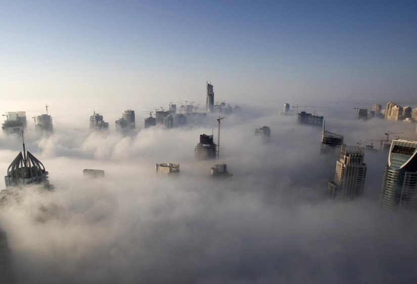 Fotos vertiginosas y fascinantes: ciudades en las nubes