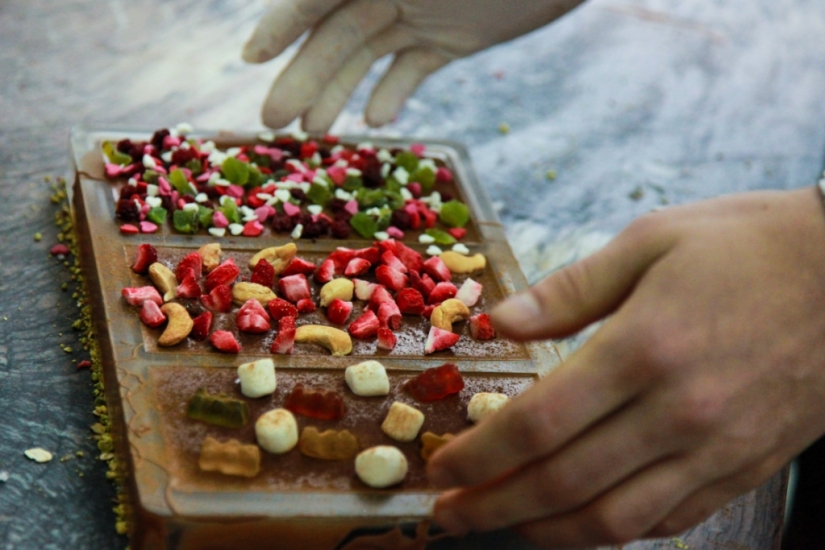 Founder of MixVille Confectionery: How to Start a Chocolate Factory at 20