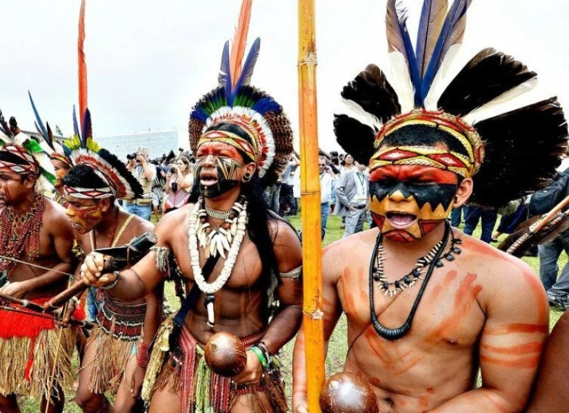 Free love, matriarchy and "love huts" among the inhabitants of the Trobriand Islands