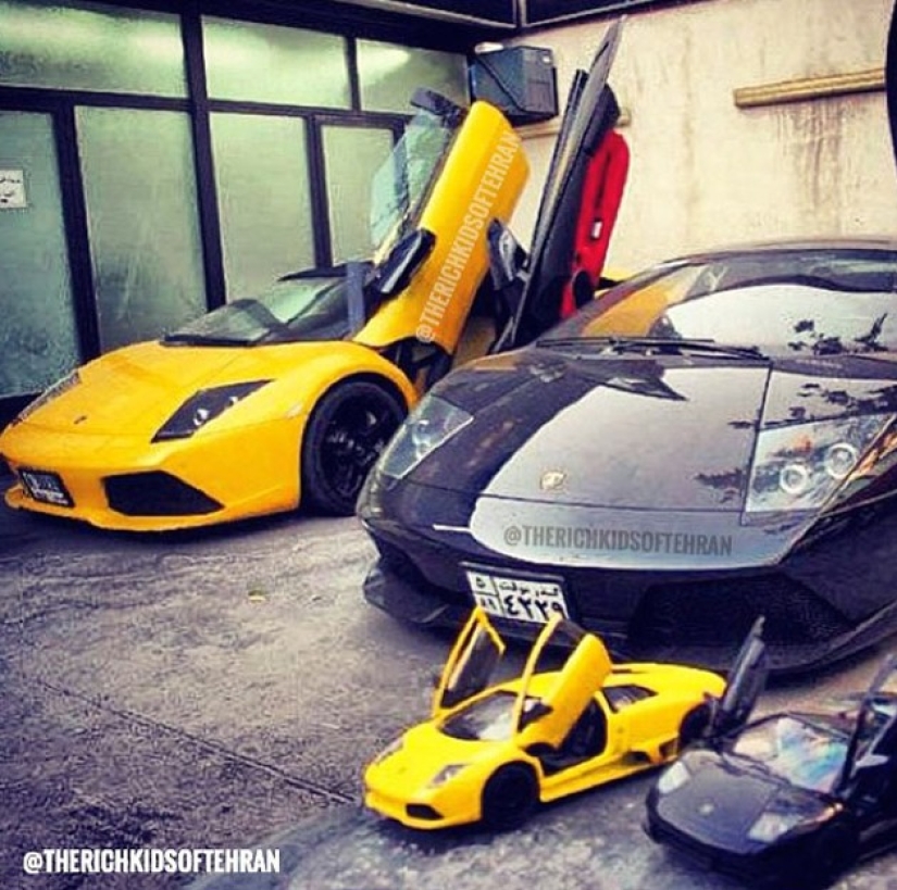 From life: people, cars, money, Tehran