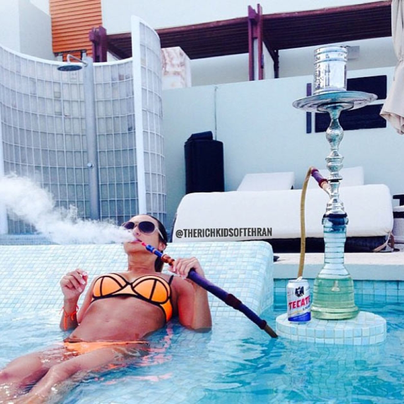 From life: people, cars, money, Tehran