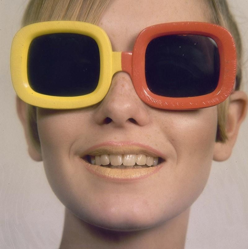 Gafas inusuales del pasado.