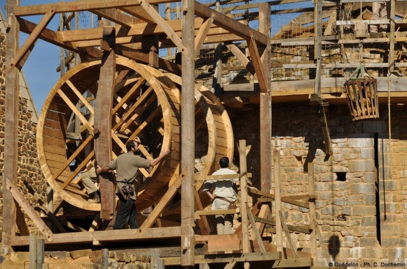Gedelon es un castillo medieval en Francia, que se está construyendo ahora