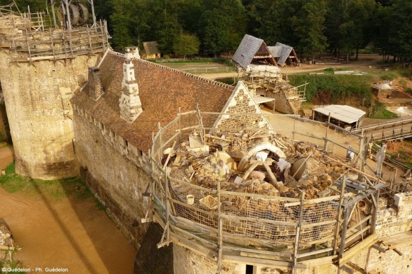 Gedelon es un castillo medieval en Francia, que se está construyendo ahora