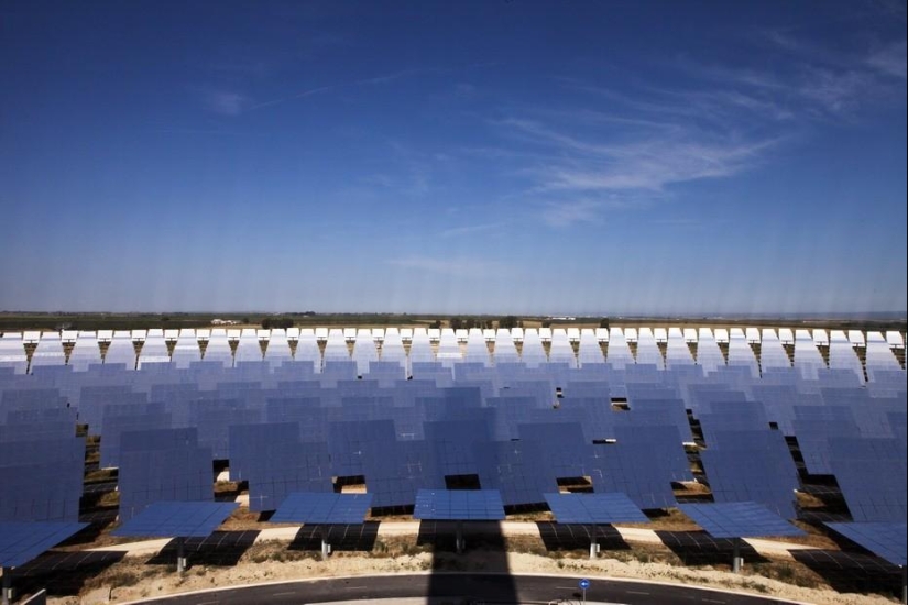 Gemasolar is the world&#39;s first 24/7 solar power plant