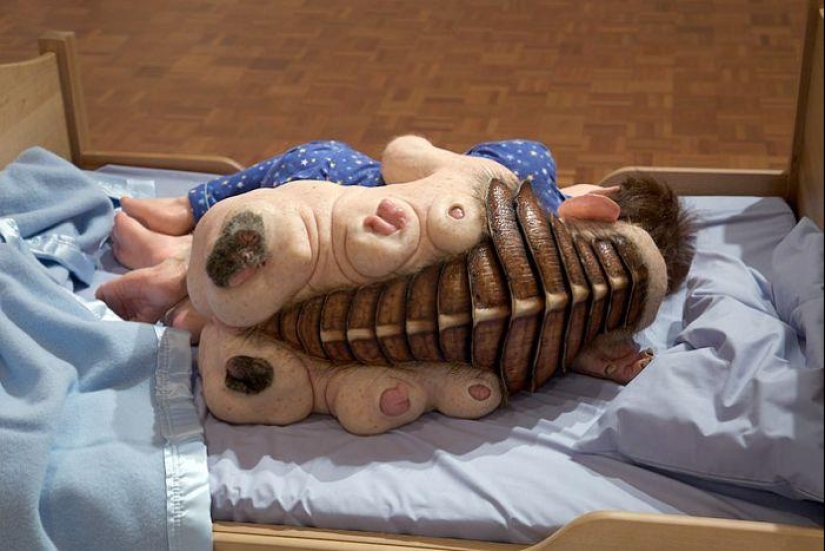 Gentiles monstruos de Patricia Piccinini
