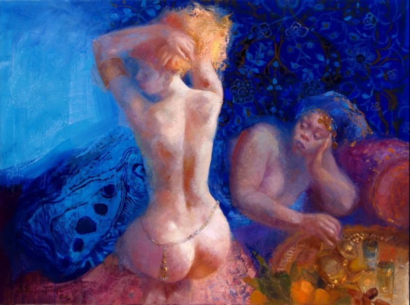 Gentle provocateur Emilia Castaneda Martinez and her erotic pictures