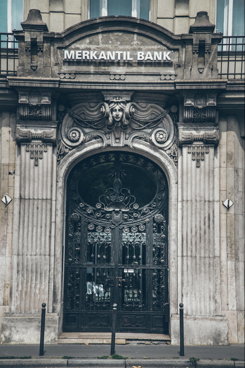 Geografía interesante - puertas en diferentes partes de Europa