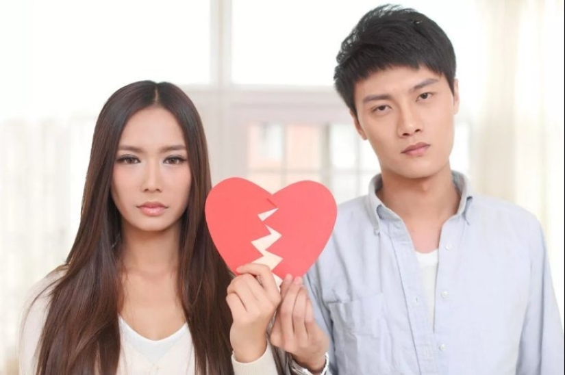 "Give birth to a daughter - divorce": how people in South Korea actually live and why girls don't want to get married