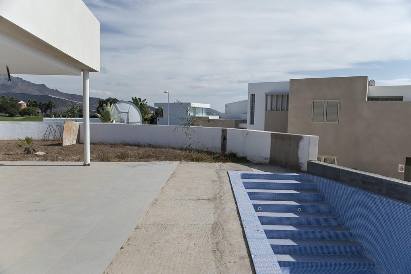 Got the bank... Got the bank...