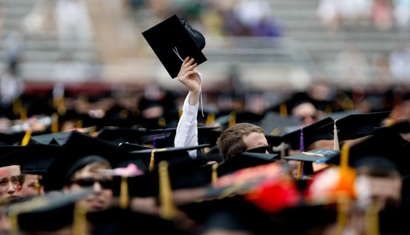 Graduation ceremonies around the world