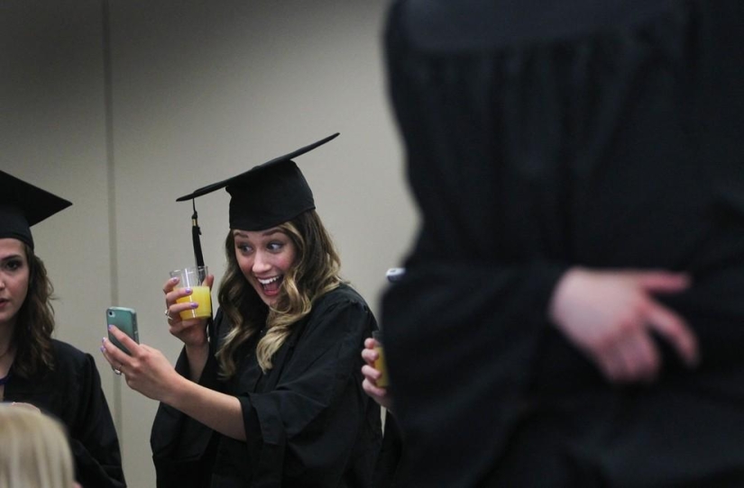 Graduation ceremonies around the world