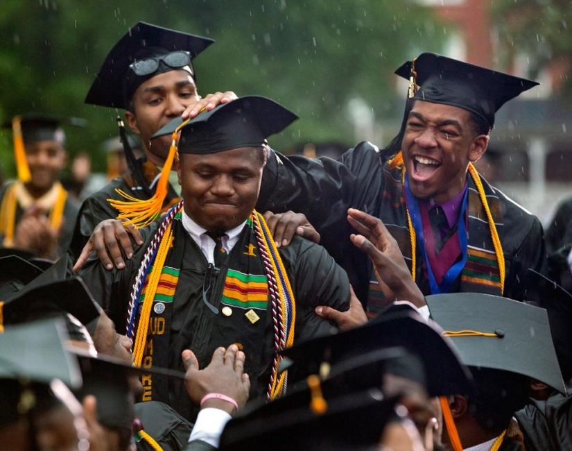 Graduation ceremonies around the world