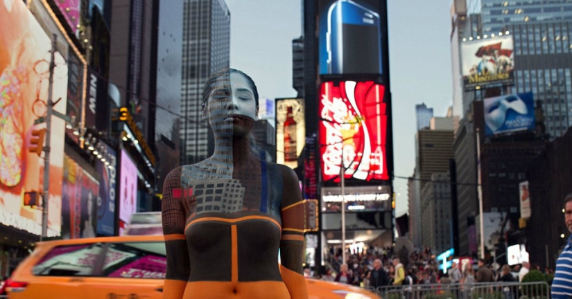 Gran camuflaje: cómo las personas desnudas se mezclan con el paisaje