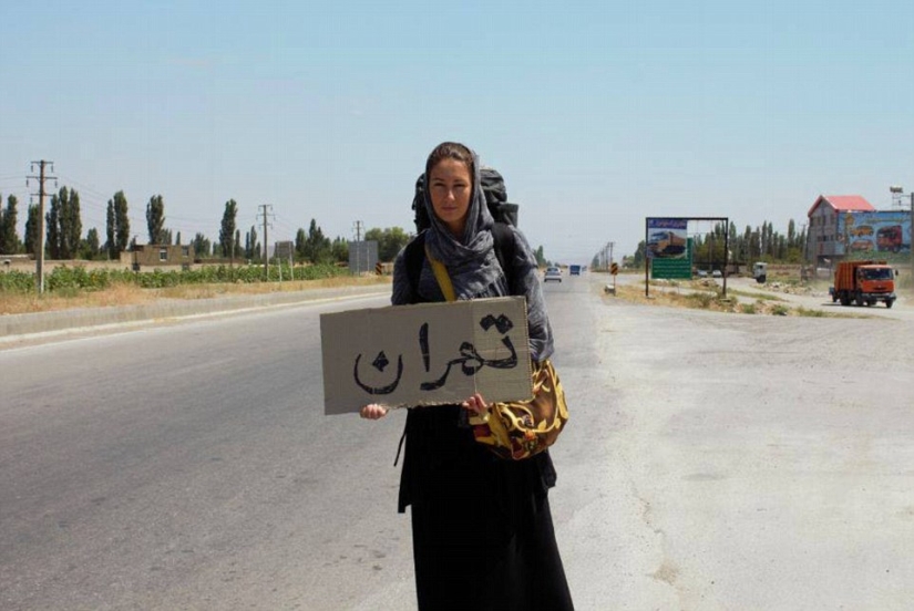 Haciendo autostop por el planeta: una mujer sola condujo 70 mil kilómetros casi gratis Haciendo autostop por el planeta: una mujer sola condujo 70 mil kilómetros casi gratis