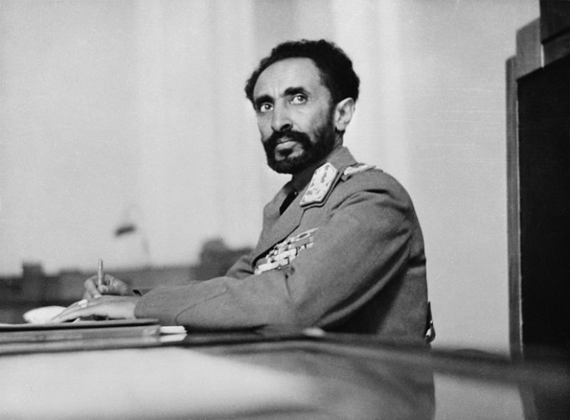 Haile Selassie — el último emperador de Etiopía, descendiente del rey Salomón y la Reina de Saba