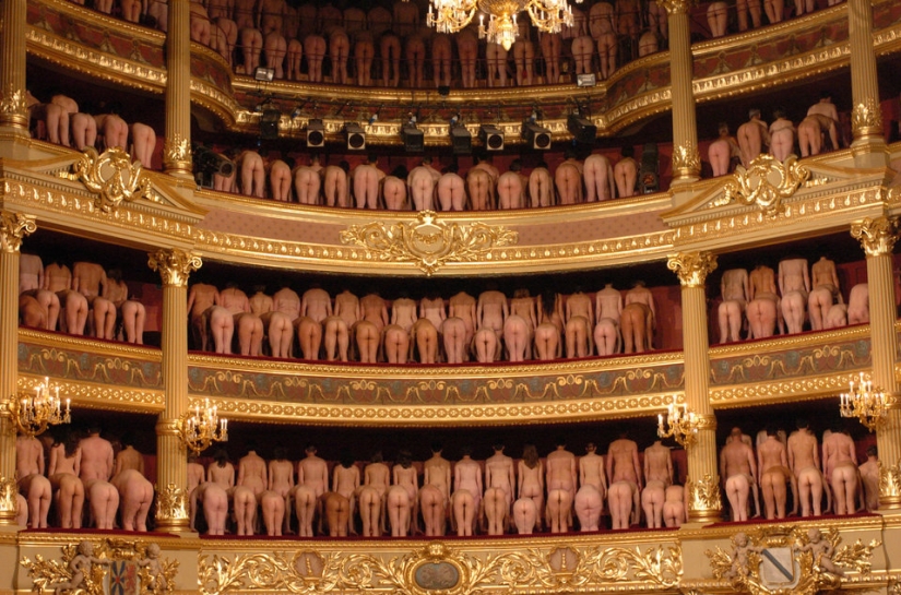 Hambruna: Spencer Tunick volverá a desnudar a todos Hambruna: Spencer Tunick volverá a desnudar a todos