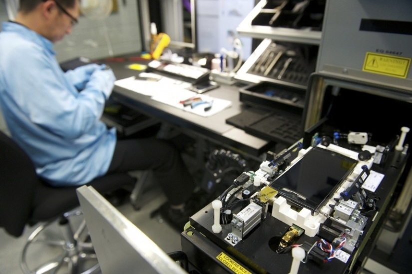 Handmade in England: how Vertu is made - the most expensive smartphones in the world