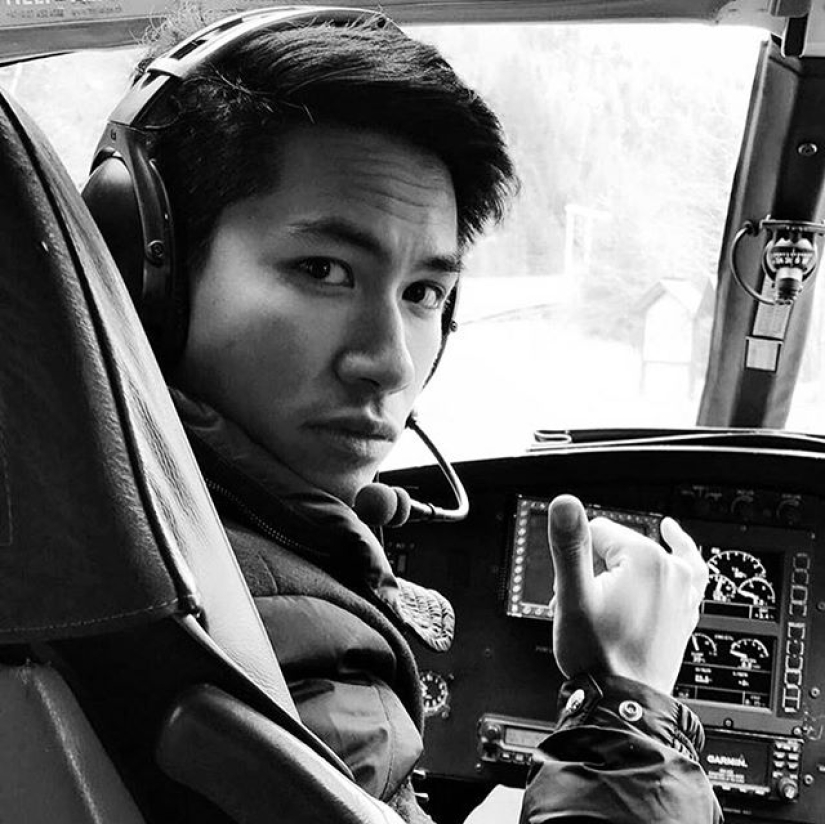 He is on a horse, but you are not: the Muslim prince is recognized as the most desirable bachelor of the planet