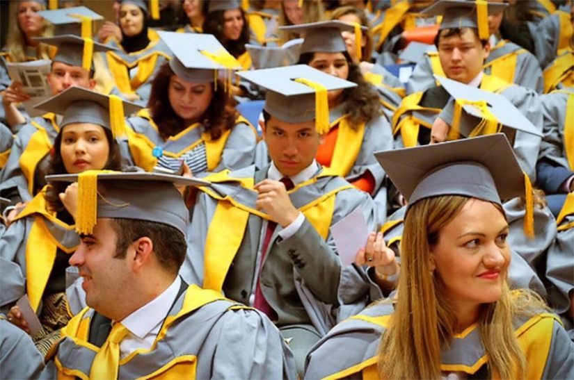 He is on a horse, but you are not: the Muslim prince is recognized as the most desirable bachelor of the planet