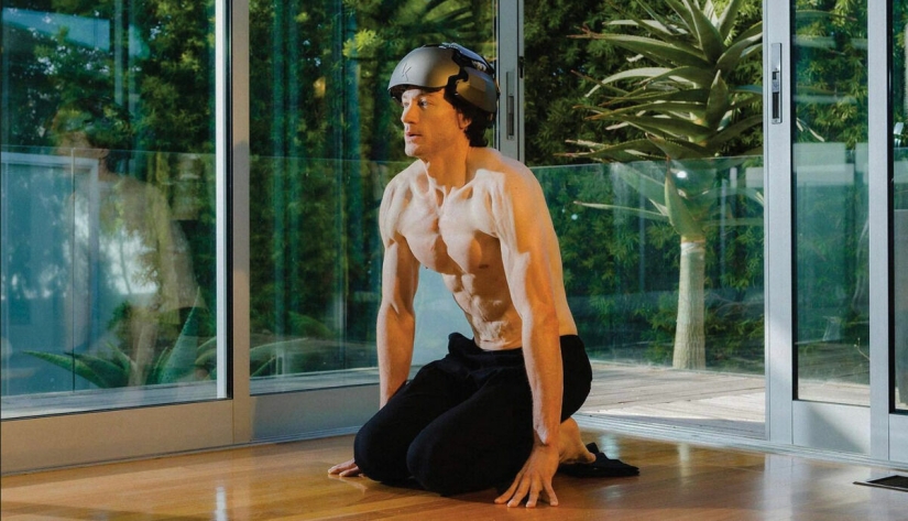 Healthy lifestyle at the maximum: A rich biohacker spends millions for the sake of eternal youth