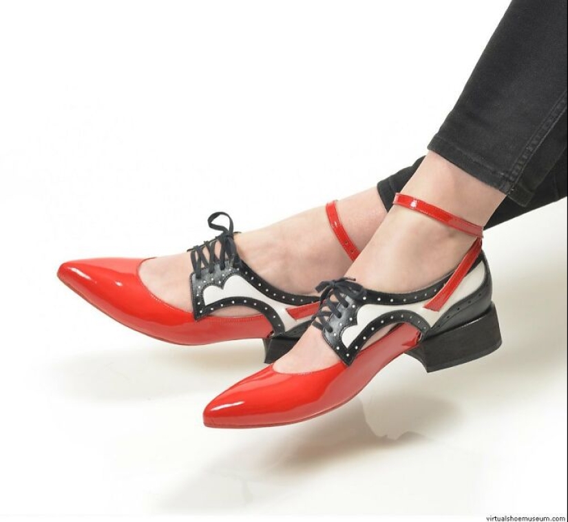 Here Are The World’s Most Extraordinary Shoe Designs, Shared On Virtual Shoe Museum By Liza Snook
