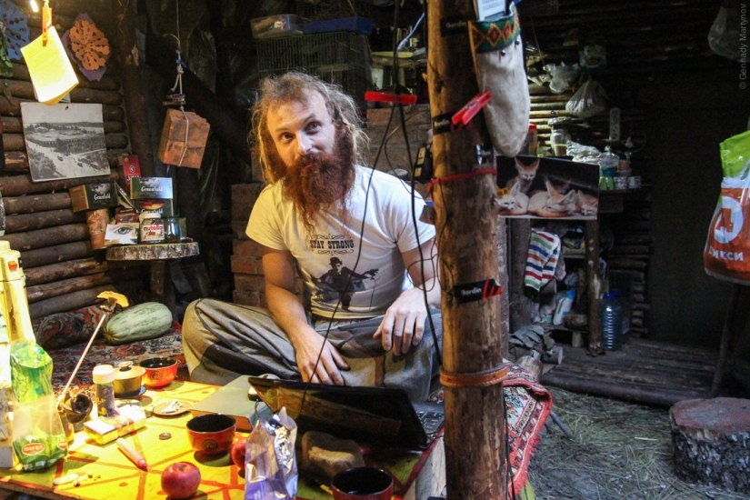Hermit Yuri. Tipi on the Yaroslavl highway Hermit Yuri. Tipi on the Yaroslavl highway